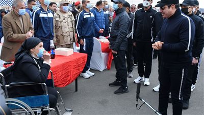  السيسي: تحية تقدير واعتزاز لأسر الشهداء والمصابين..أنا مش ممكن أنساكم..ومصر مش ممكن تنساكم