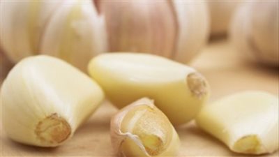 استعدادا لشهر رمضان.. طرق تخزين الثوم بخطوات بسيطة