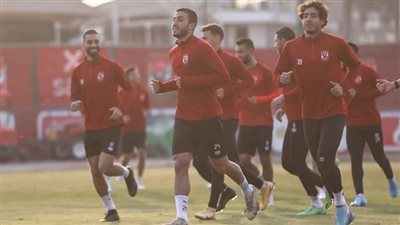 الأهلي يعود إلى التدريبات الجماعية الأحد القادم بعد انتهاء فترة الراحة
