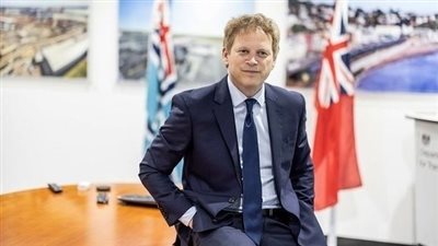 وزير بريطاني يعلن استعداده استضافة عائلة أوكرانية في منزله