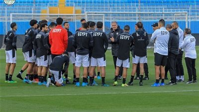 كيروش يلقي المحاضرة الأخيرة للاعبين قبل مواجهة السنغال 