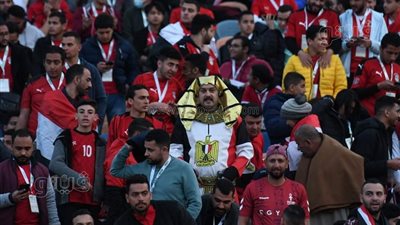 اجتماع باتحاد الكرة السنغالي بعد استغلال مقاعد الجماهير المصرية