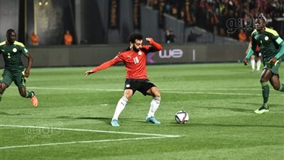منتخب مصر يبحث عن الهدف الثاني في السنغال بعد 25 دقيقة | صور
