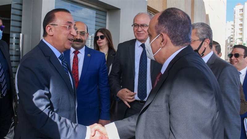 محافظ الإسكندرية