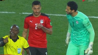 محمد عبد المنعم ينشر صورته من داخل المستشفى بعد إصابته بمباراة السنغال