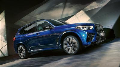مقصورة سيارات X5 M تشبه IX في رفاهيتها بي إم دبليو 2023 X5 M