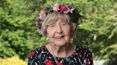 وفاة أكبر مدونة في العالم عن عمر ناهز 109