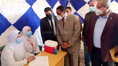 محافظ مطروح يشهد انطلاق الحملة القومية للتطعيم ضد شلل الأطفال| صور 