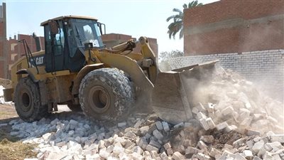 إزالة 23 حالة تعد على الأراضي الزراعية وأملاك الدولة بالمنيا