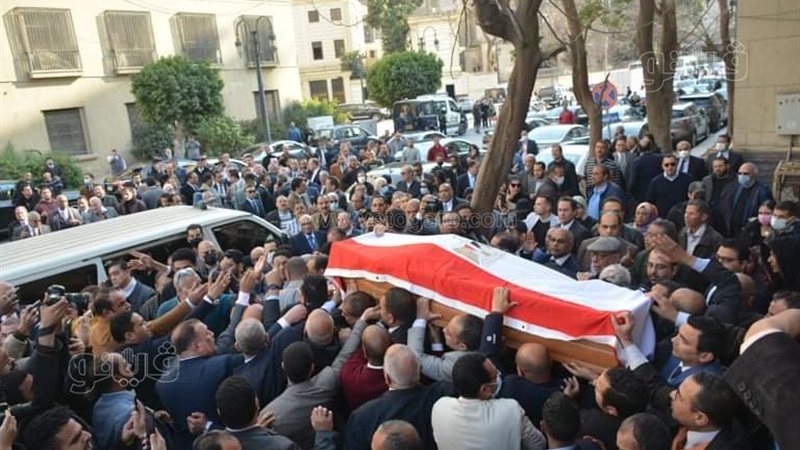 جنازة رجائي عطية