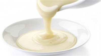 استعمالاته متعددة.. حضري وصفة الحليب المكثف المحلى بـ٣ مكونات فقط