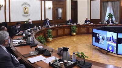 5 قرارات عاجلة للجنة أزمة الأوبئة.. مد مواعيد غلق المحال والمطاعم لـ 2 صباحا.. إقامة موائد الرحمن في رمضان.. إقامة الأفراح والاحتفالات في القاعات المغلقة بالفنادق 