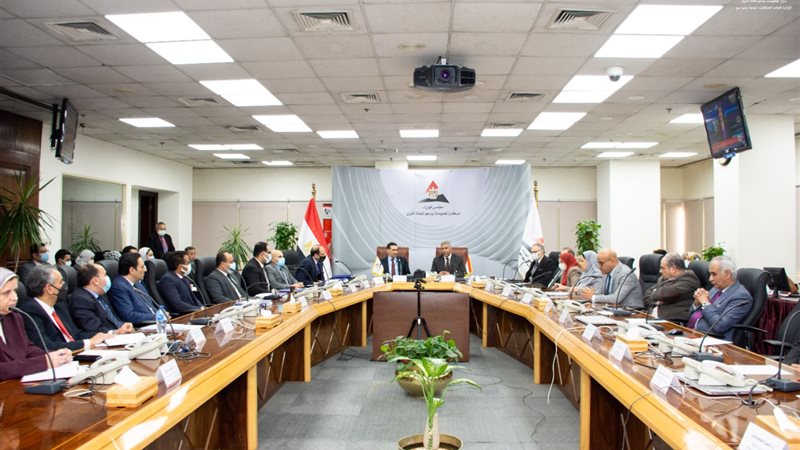 ندوة في مركز معلومات