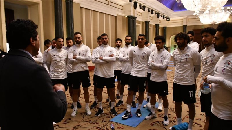 وزير الرياضة يلتقي