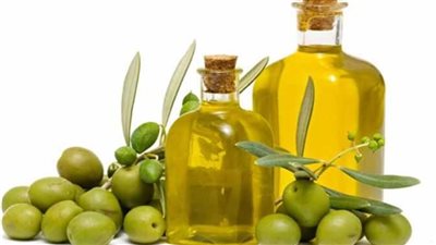 القومي للتغذية: تناول ملعقتين زيت زيتون يوميًا يقي من أمراض القلب وتصلب الشرايين