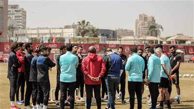 مران الأهلي| اجتماع مطول لـ «موسيماني» مع اللاعبين