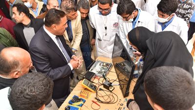 محافظ مطروح يشهد حفل ختام المعرض السنوي للأنشطة الفنية|صور