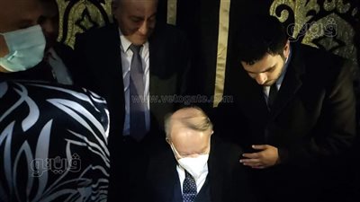 فتحي سرور أول الحاضرين في عزاء رجائي عطية | صور