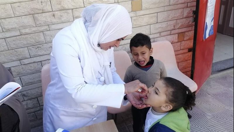 فرق تطعيم شلل الأطفال
