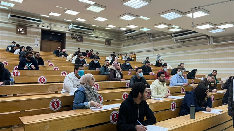 العائدين من أوكرانيا