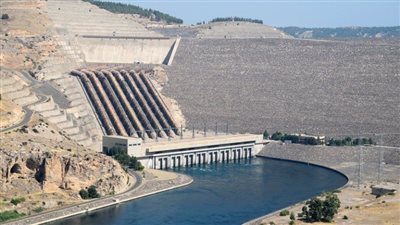 يهدد الزراعة.. تحذيرات من انخفاض منسوب المياه في سد العظيم العراقي