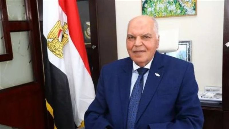 نقيب المعلمين خلف