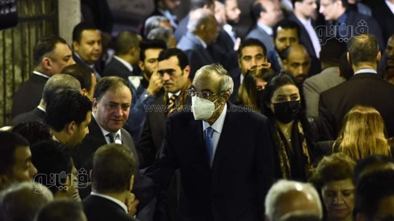 زكريا عزمي في عزاء