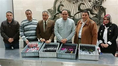 جمارك مطار سوهاج تحبط تهريب مستحضرات تجميل بحوزة راكبة