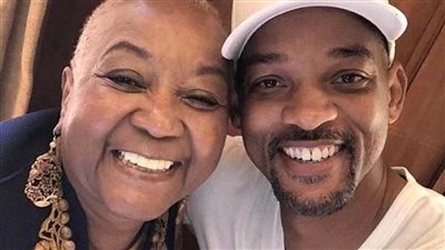 والدة ويل سميث: 