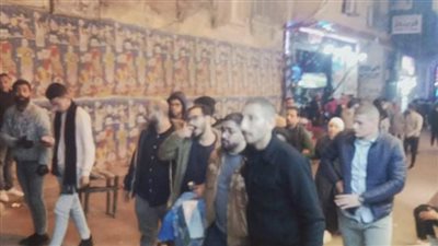 الحزن يسيطر على جماهير الإسكندرية بعد هزيمة المنتخب الوطني| صور