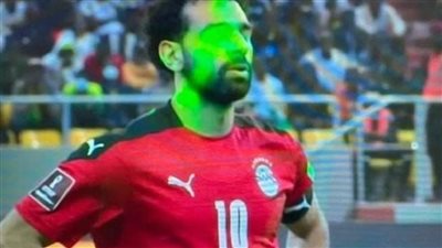 يسبب فقدان الرؤية.. أطباء عيون يكشفون مخاطر الليزر الأخضر