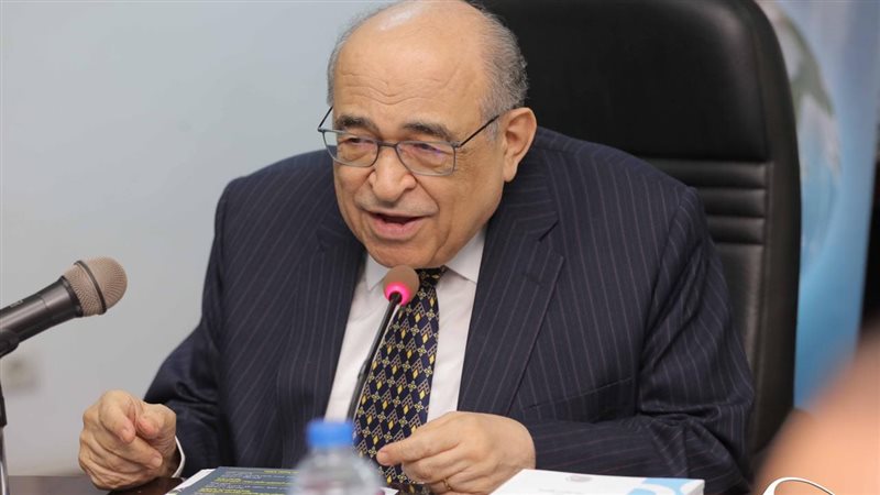 مصطفى الفقي
