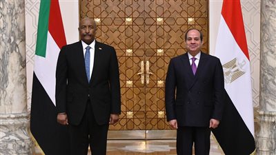 القاهرة والخرطوم تؤكدان أهمية تعزيز العلاقات الاقتصادية وتحقيق التكامل الزراعي والربط السككي والكهربائي