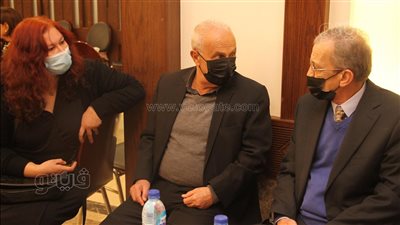 رئيس المهرجان القومي للمسرح يقدم العزاء في عهدي صادق | صور