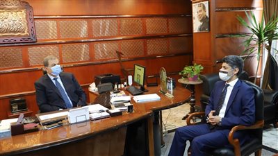 سعفان يبحث مع القنصل السعودي التنسيق لسفر العمالة المصرية لموسمي رمضان والحج