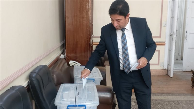 نقيب البيطريين يدلى