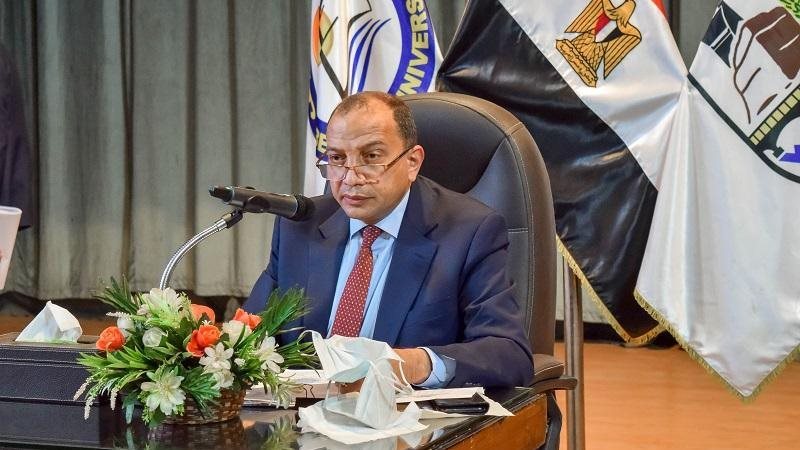 د. منصور حسن، رئيس