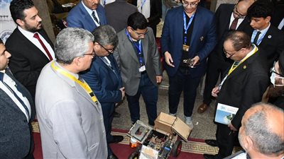 طلاب جامعة القناة يقدمون 12 ابتكارا خلال فعاليات المؤتمر البحثي الرابع | صور