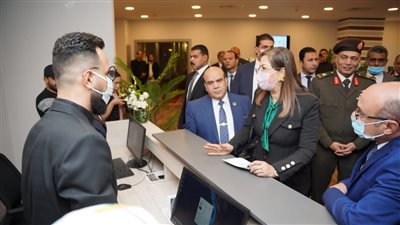 وزيرة التخطيط تشهد افتتاح مكتب تسجيل عقاري مدينة نصر