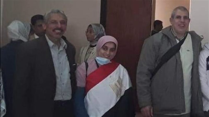 الطالبة أماني من