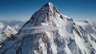 تفسير رؤية الجبل في المنام وعلاقتها بالزواج من رجل من عائلة عريقة 