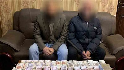 ضبط صاحب محل لعب أطفال وشريكة بالاتجار في النقد الأجنبى بالدرب الأحمر