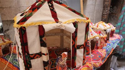 رمضان شكل تاني.. حكايات من داخل ورش زينة الخيامية في الحسين | فيديو وصور 