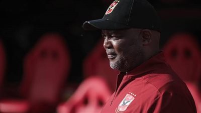 موسيماني يرفض التعاقد مع لاعب الأهلي السابق