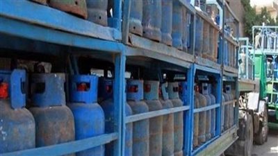 ضبط ٥٤ أسطوانة بوتاجاز قبل بيعها بالسوق السوداء في الإسكندرية 