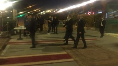 وزير السياحة وعصام يوسف يقدمان واجب العزاء في والدة شريف عامر | صور 