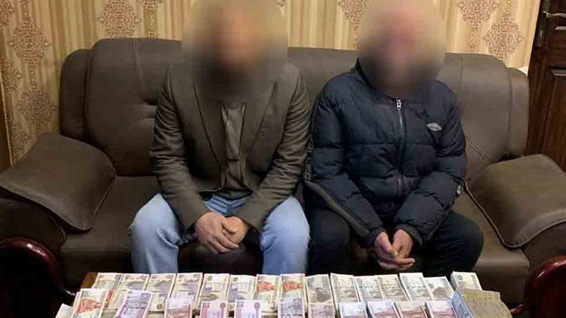 المتهمين 