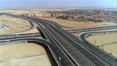 تجنب لدغة الرادار.. ماذا تفعل عند المرور بالسيارة على طريق السويس الصحراوي؟ 