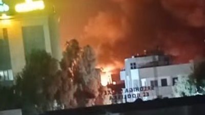 تسبب في رعب السكان.. حريق هائل التهم مدينة في الصومال| فيديو