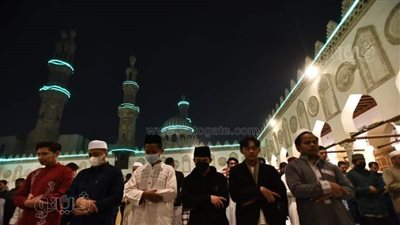 مرحب بقدومك يا رمضان.. شعائر صلاة التراويح من الجامع الأزهر| فيديو 